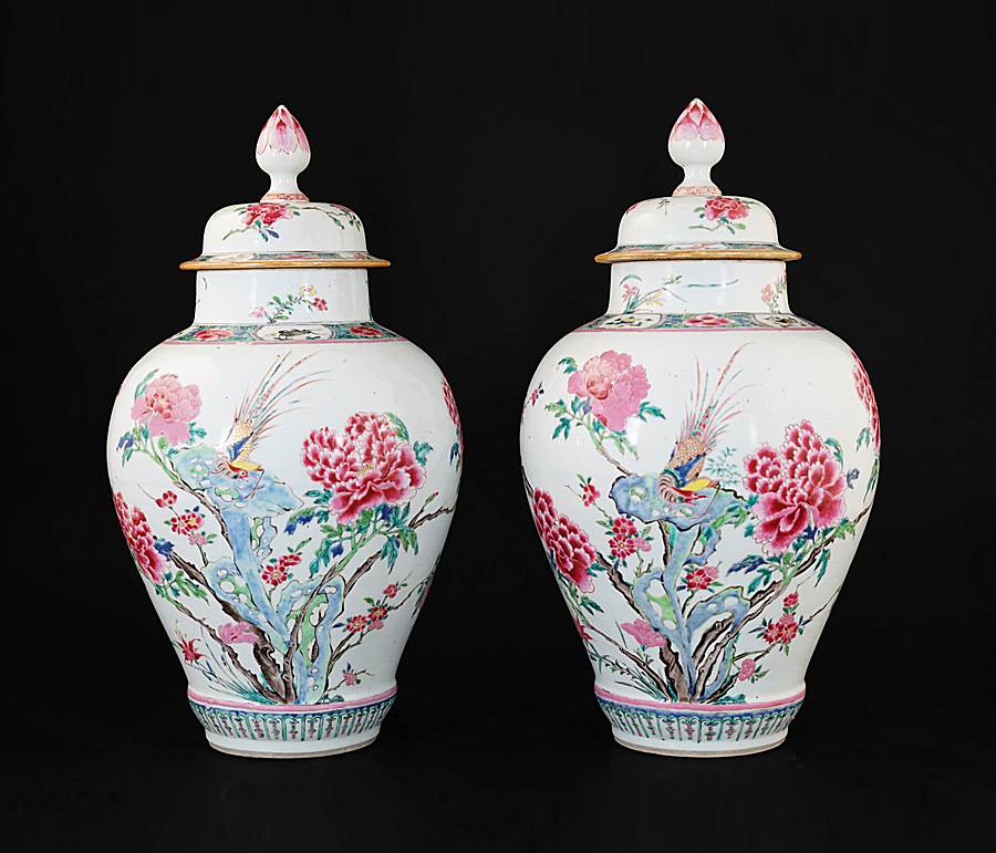 Pair of Chinese export porcelain famille rose Vases