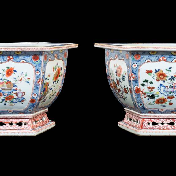 Pair of large Chinese porcelain famille rose jardinières