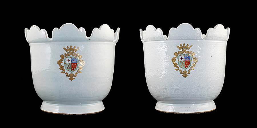 Pair of large Chinese armorial porcelain monteiths with the arms of  Pinto Pereira