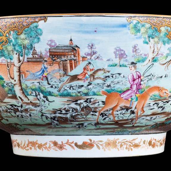 Chinese export porcelain famille rose punchbowl with hunting scenes and a ship to the interior