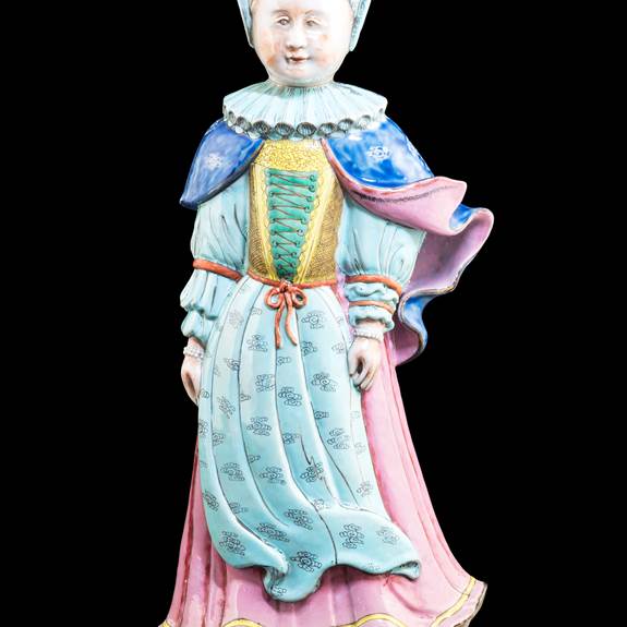Chinese export porcelain figure of a lady in Jewish Dress