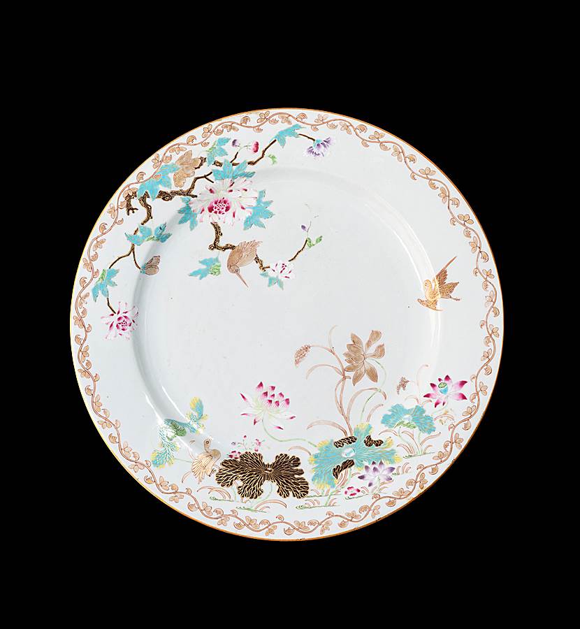 GG: Chinese export porcelain famille rose large charger with a kingfisher