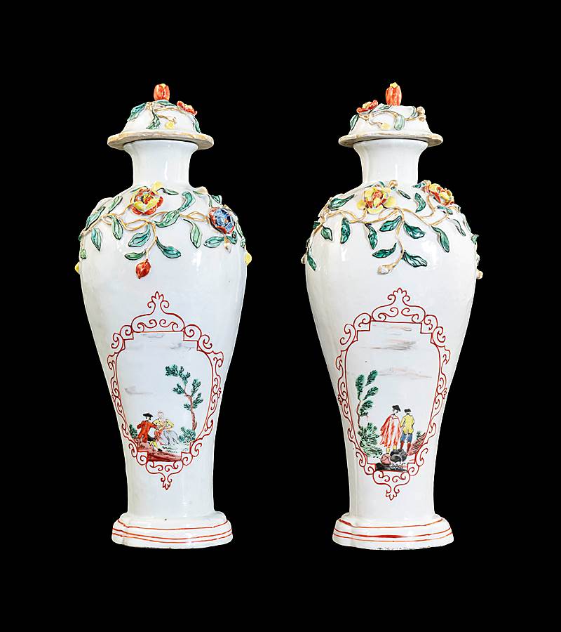 GG: Pair of Chinese soft paste porcelain vases with appliqué, Dutch decorated