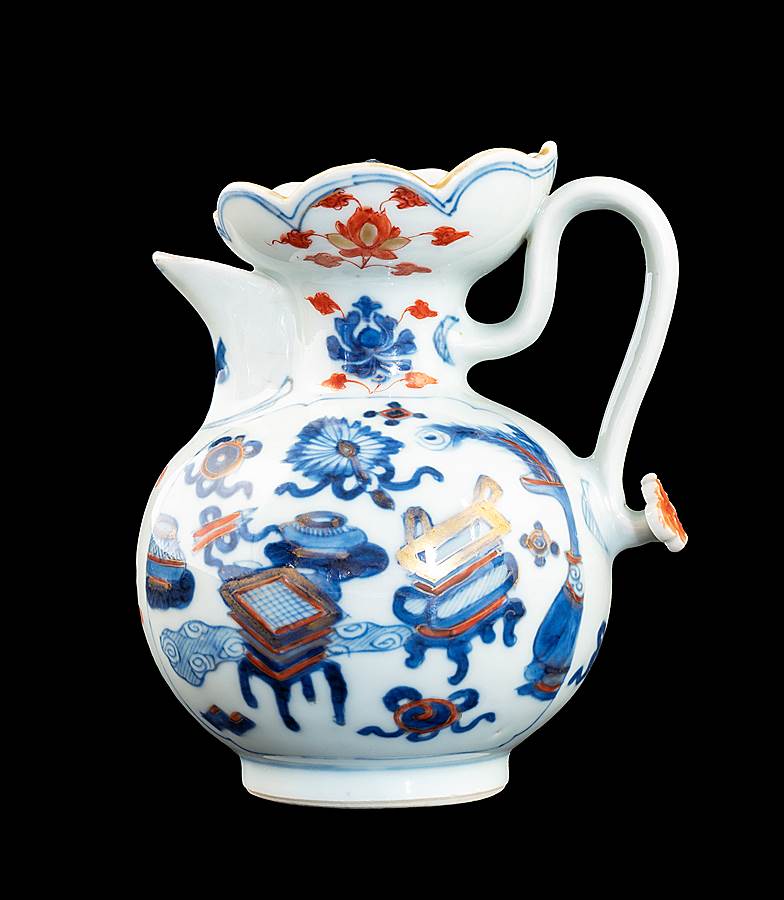 Chinese porcelain 'monk's cap' jug and cover