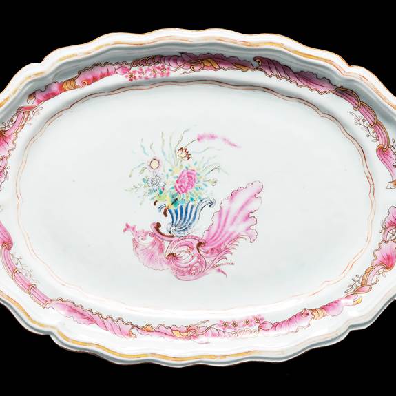 Chinese export porcelain meatdish of silver shape