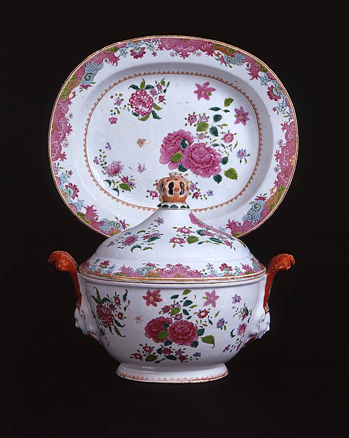 Chinese export porcelain famille rose tureen, cover and stand with mask handles