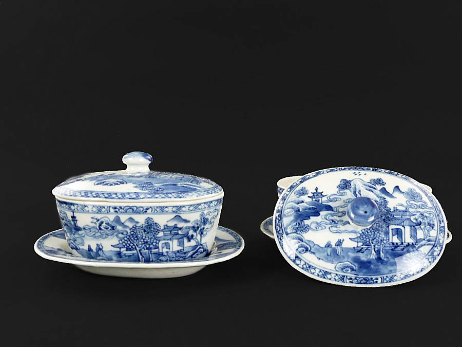 Pair of Chinese export porcelain blue and white buttertubs