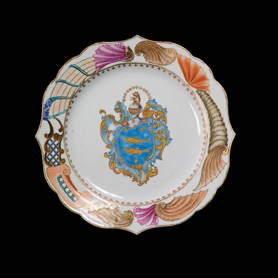 Chinese export porcelain armorial plate, Guillot