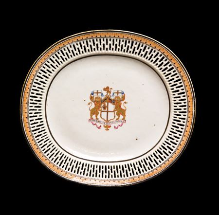 Chinese export armorial porcelain reticulated dish, English East India Company